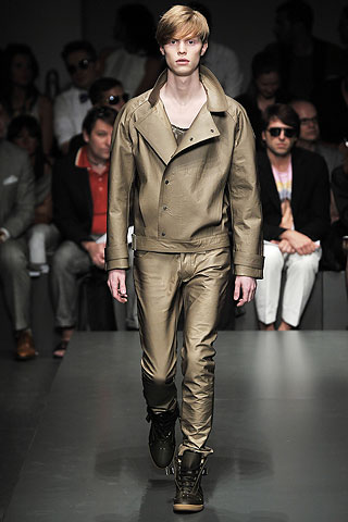 Gianfranco Ferre / - 2010